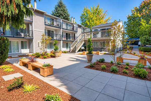 Solana Apartments property